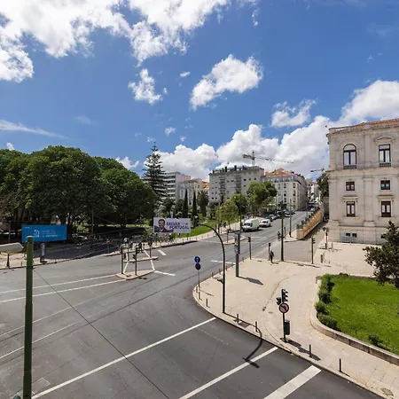 178 Stunning Parliament Views - By Feeling Apartment Lisbon