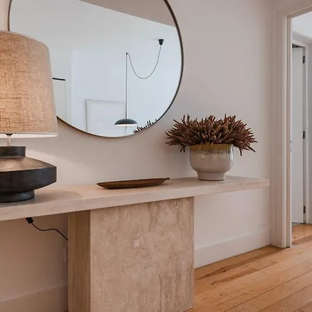 Apartment 178 Stunning Parliament Views - By Feeling Lisbon