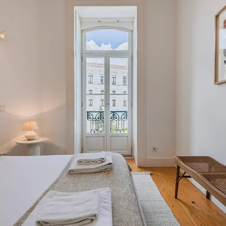 178 Stunning Parliament Views - By Feeling Apartament *