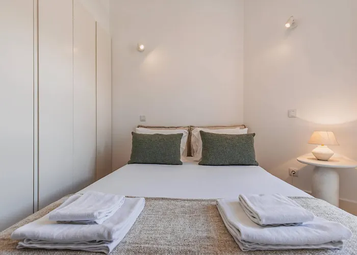 178 Stunning Parliament Views - By Feeling Lisboa