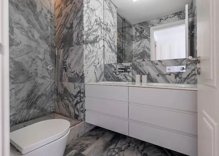 178 Stunning Parliament Views - By Feeling Lisboa